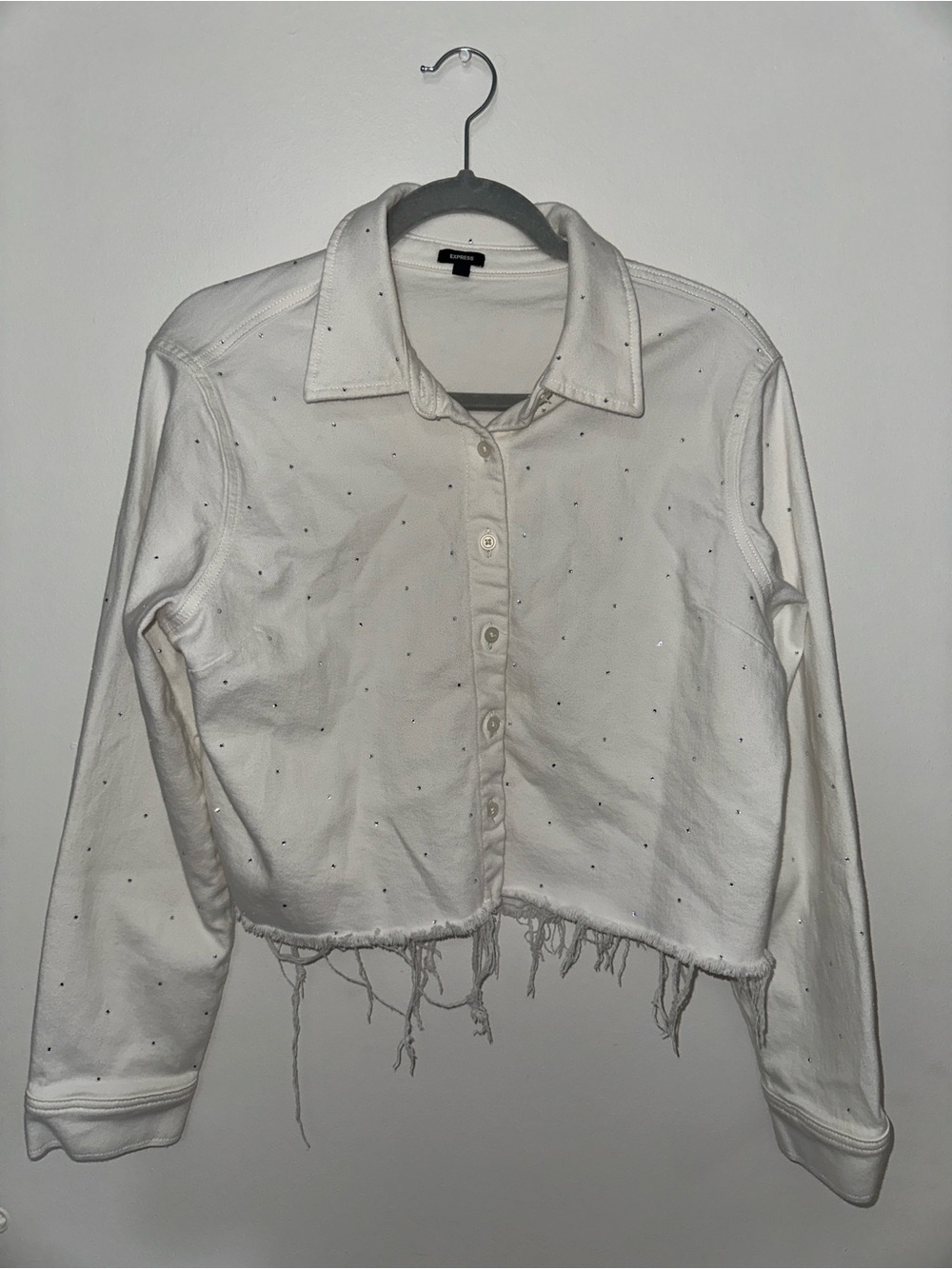 Express White Distressed Cropped Button-Down Shirt